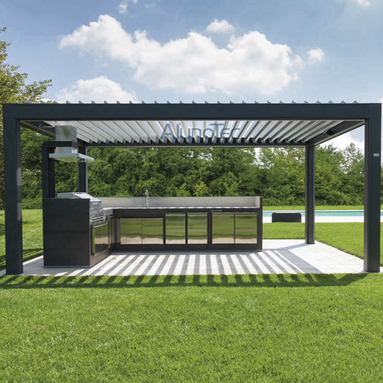 Aluminium-Pergola-Abdeckungen für den Außenbereich, die mit Seitenjalousien am Haus befestigt sind