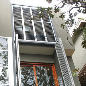 Klappfenster aus Aluminium
