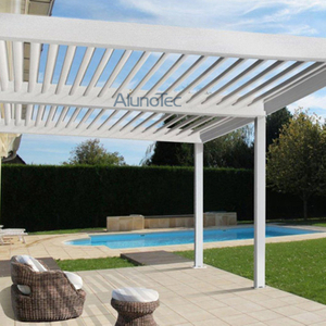 Wasserdichtes Pergolasystem aus Aluminium mit seitlichem Sonnenschutz