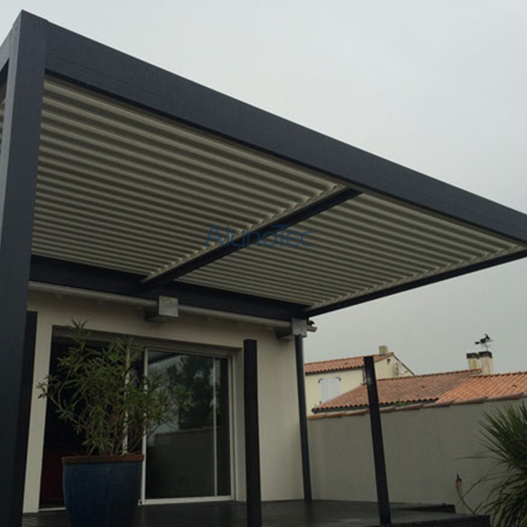 Luxuriöse elektrische Terrassenüberdachungssysteme aus Aluminium mit Lamellen