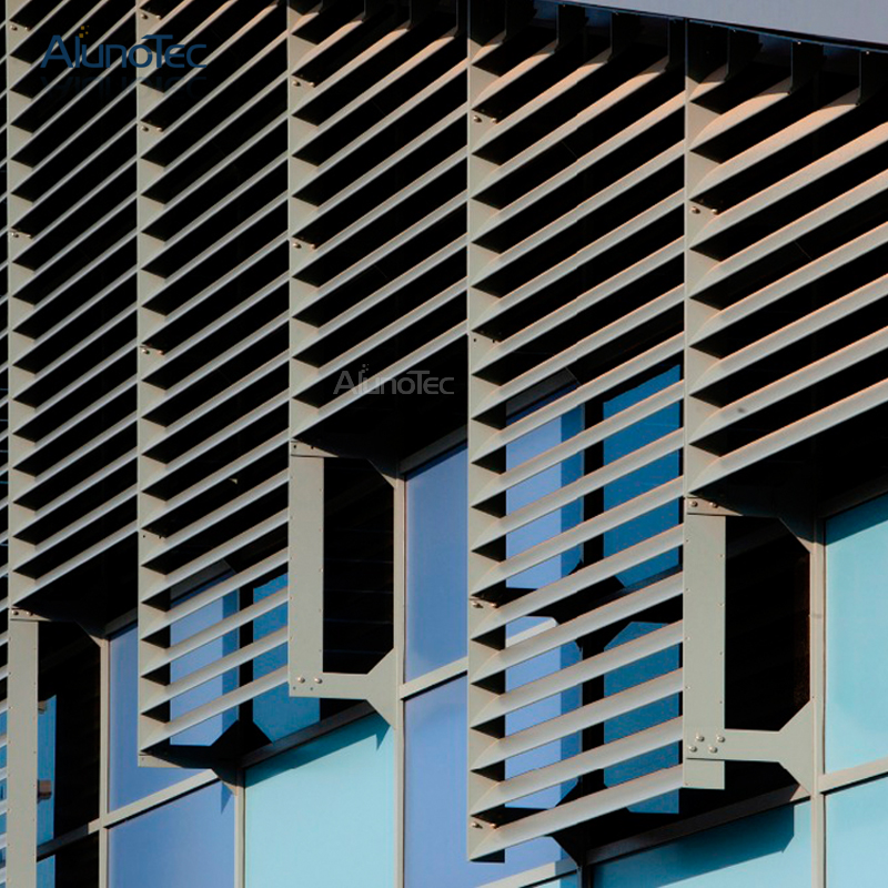 AlunoTec dekorative vertikale Aluminium-Flügel-Sonnenlamellen-Außenjalousien, Aluminium-Fensterläden für Gebäudefassaden