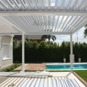 Aluminium-Pergola-Abdeckungen für den Außenbereich, die mit Seitenjalousien am Haus befestigt sind