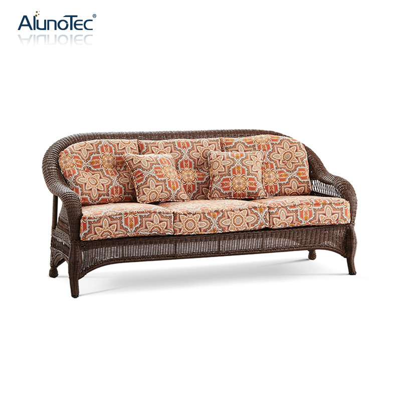 Luxuriöses Terrassenmöbel-Set aus Rattangeflecht, Gartensofa