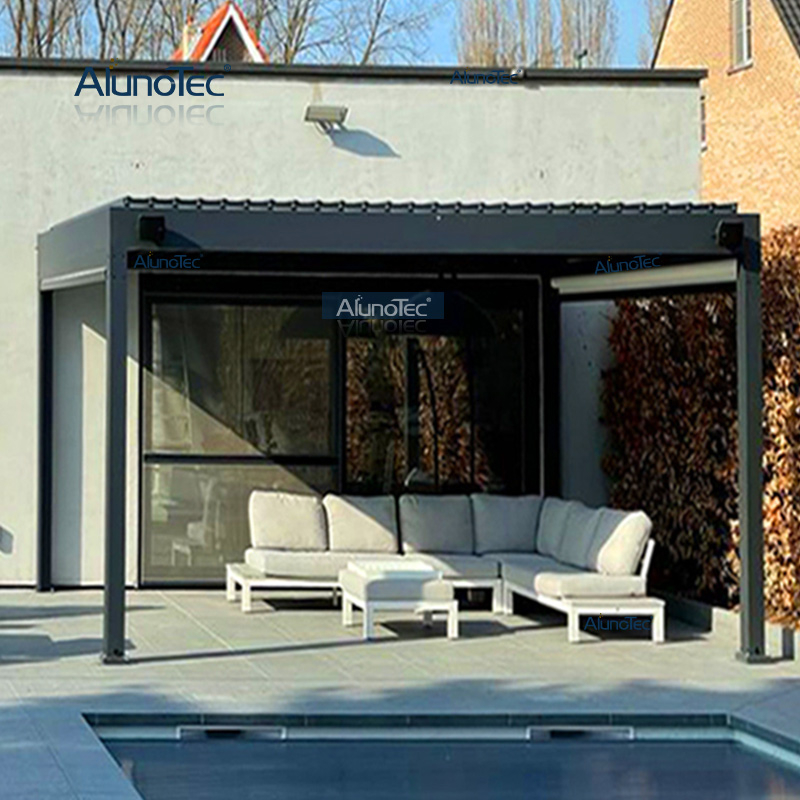 4 m breit x 4 m, an der Wand montierte, freistehende Pergola, graues, motorisiertes, wasserdichtes Aluminiumdach mit Curtians-Lamellen