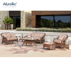 Luxuriöses Terrassenmöbel-Set aus Rattangeflecht, Gartensofa
