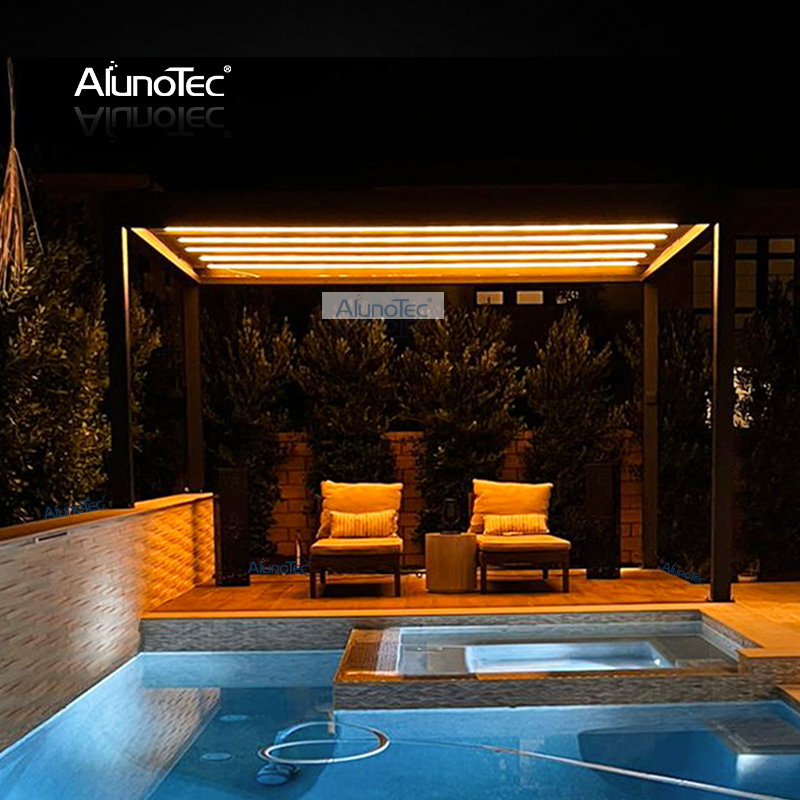 30L x 12B x 8H freistehende motorisierte Pergola mit Lamellen und Schiebetüren