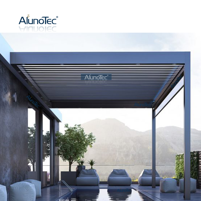 AlunoTec installiert offene Aluminium-Terrassenpergolen mit den Maßen 24'x12', einer Pergola mit Sichtschutz