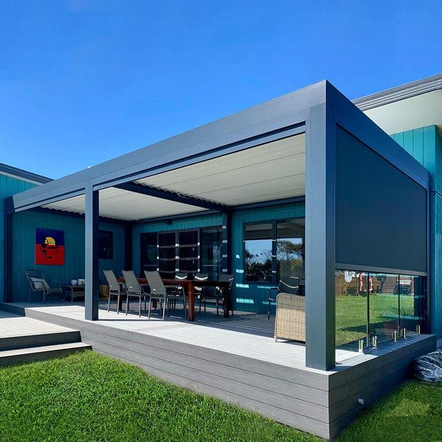 Pavillon mit Seitenwand